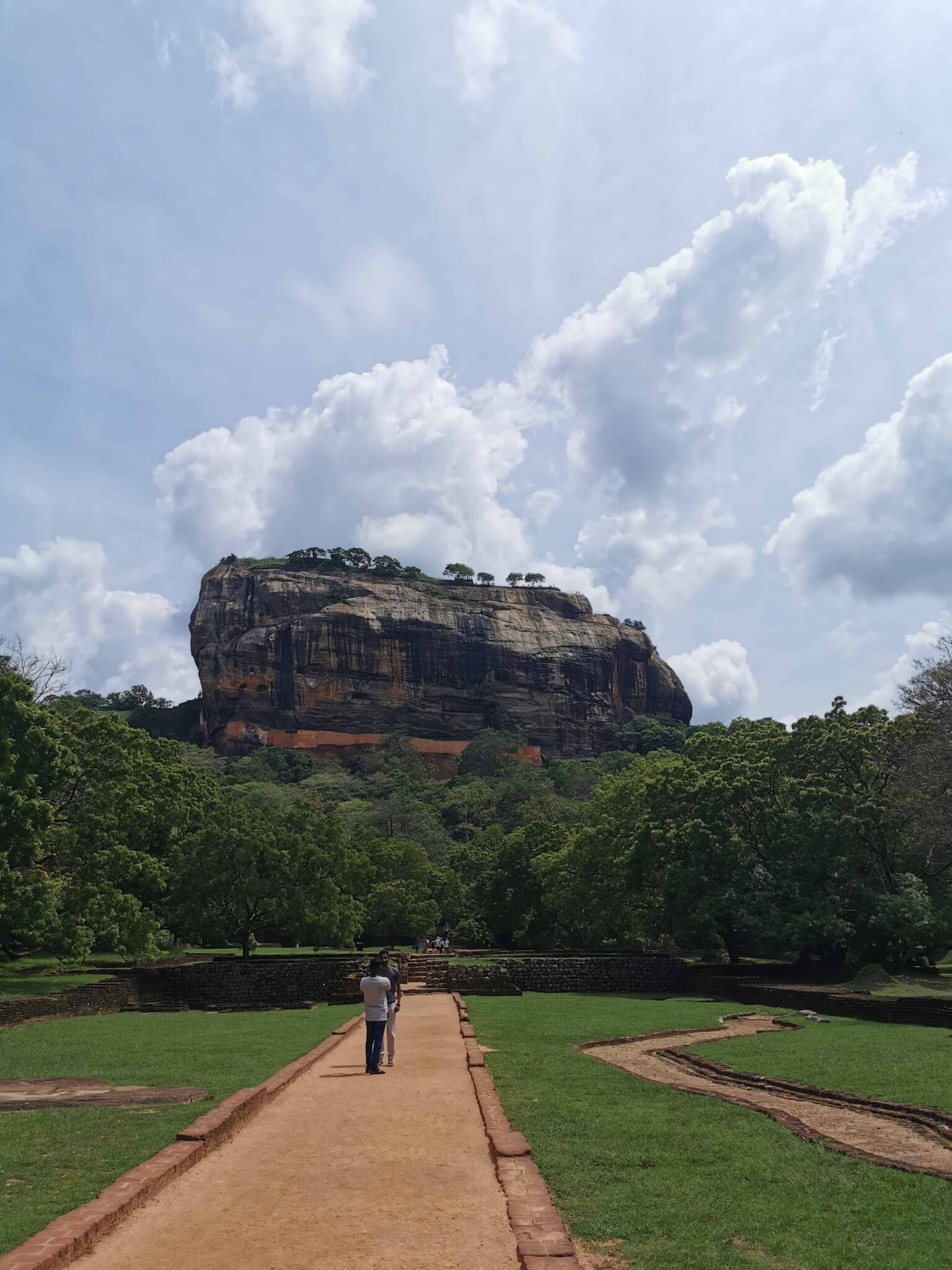 Sigiriya:The Majestic Rock Fortress Of Sri Lanka - Wowtovisit